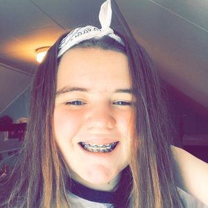 Meet your Posher, Ella